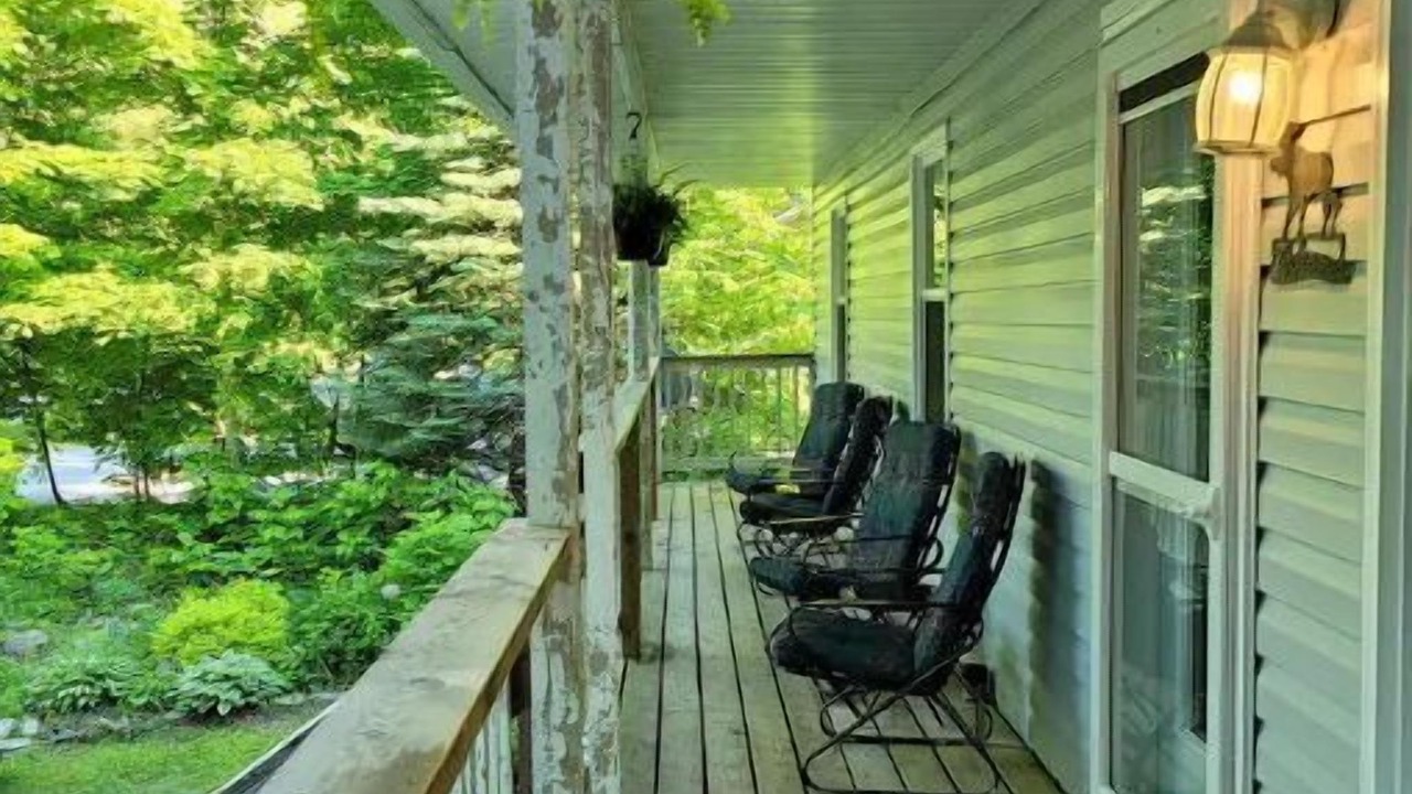 Photo of Patio Balcony in Sauble Beach