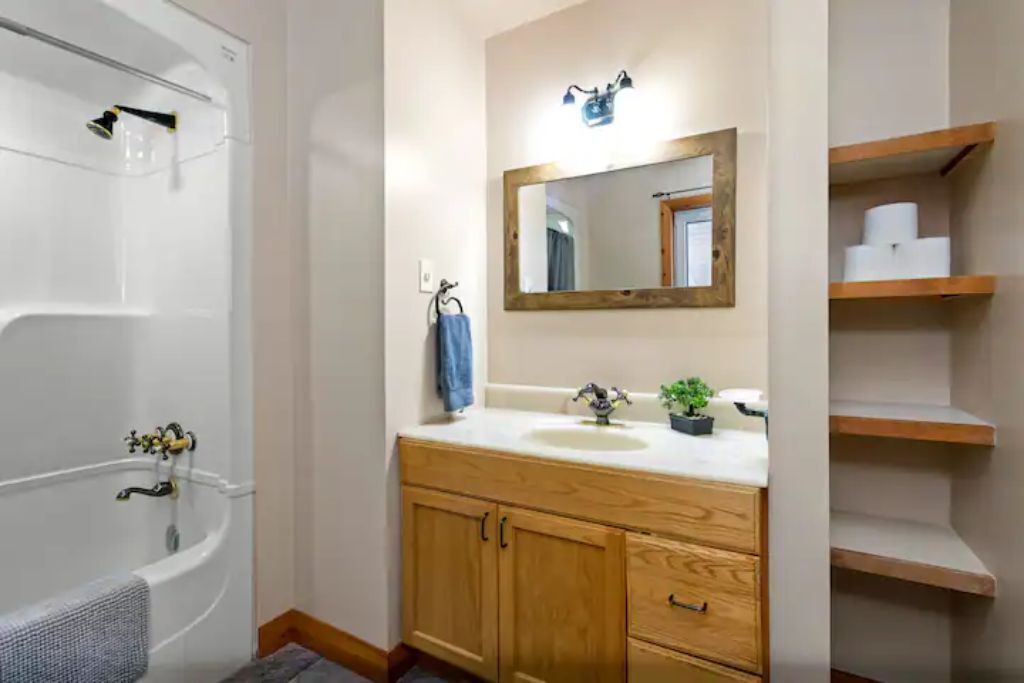 Photo of Bathroom in Windermere