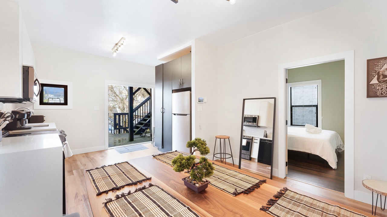 Photo of Bedroom in Downtown Eastside