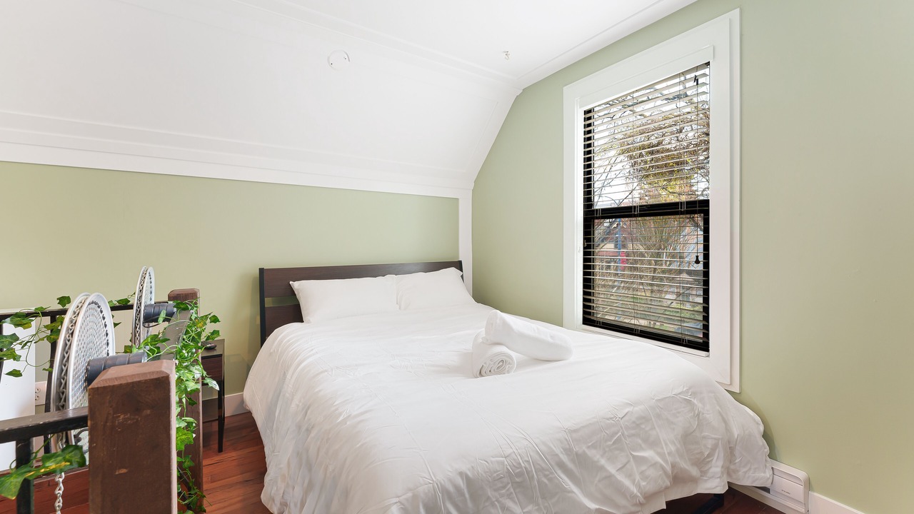 Photo of Bedroom in Downtown Eastside