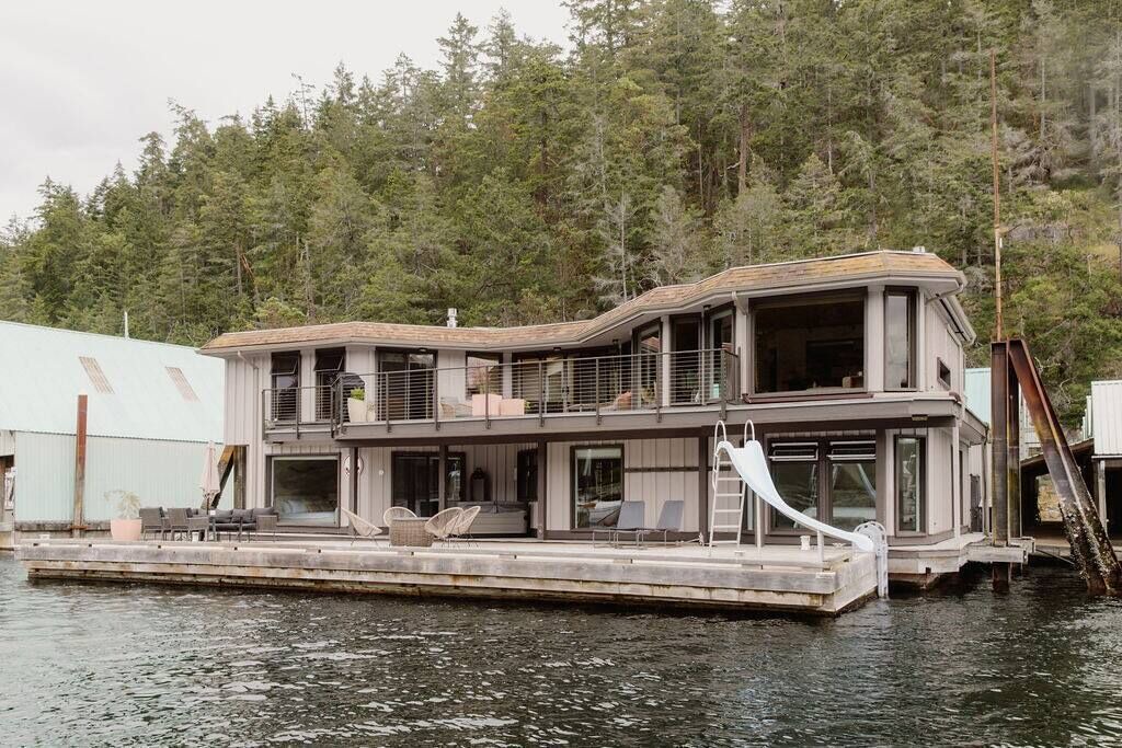 Photo of Others in Halfmoon Bay