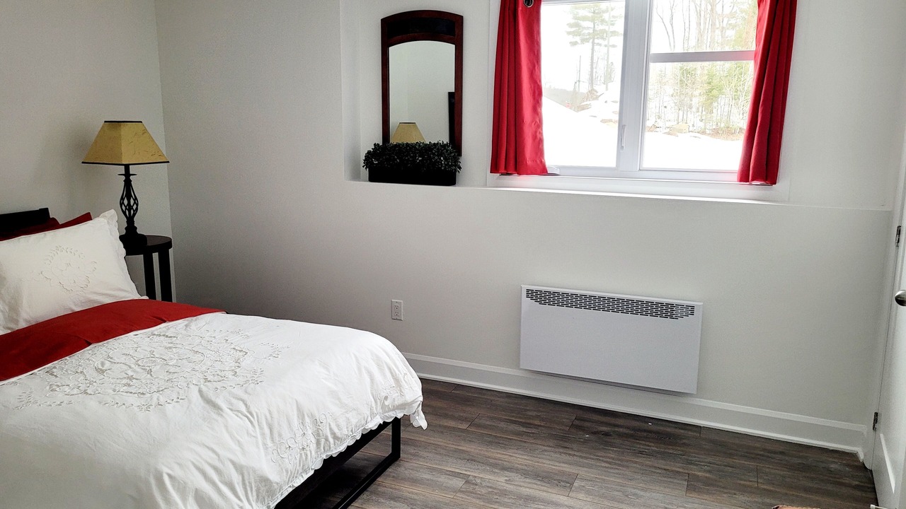 Photo of Bedroom in Val-des-Monts