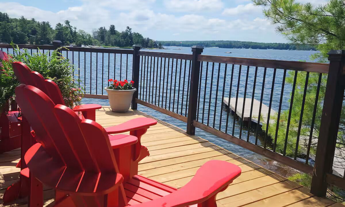 Photo of Patio Balcony in Honey Harbour
