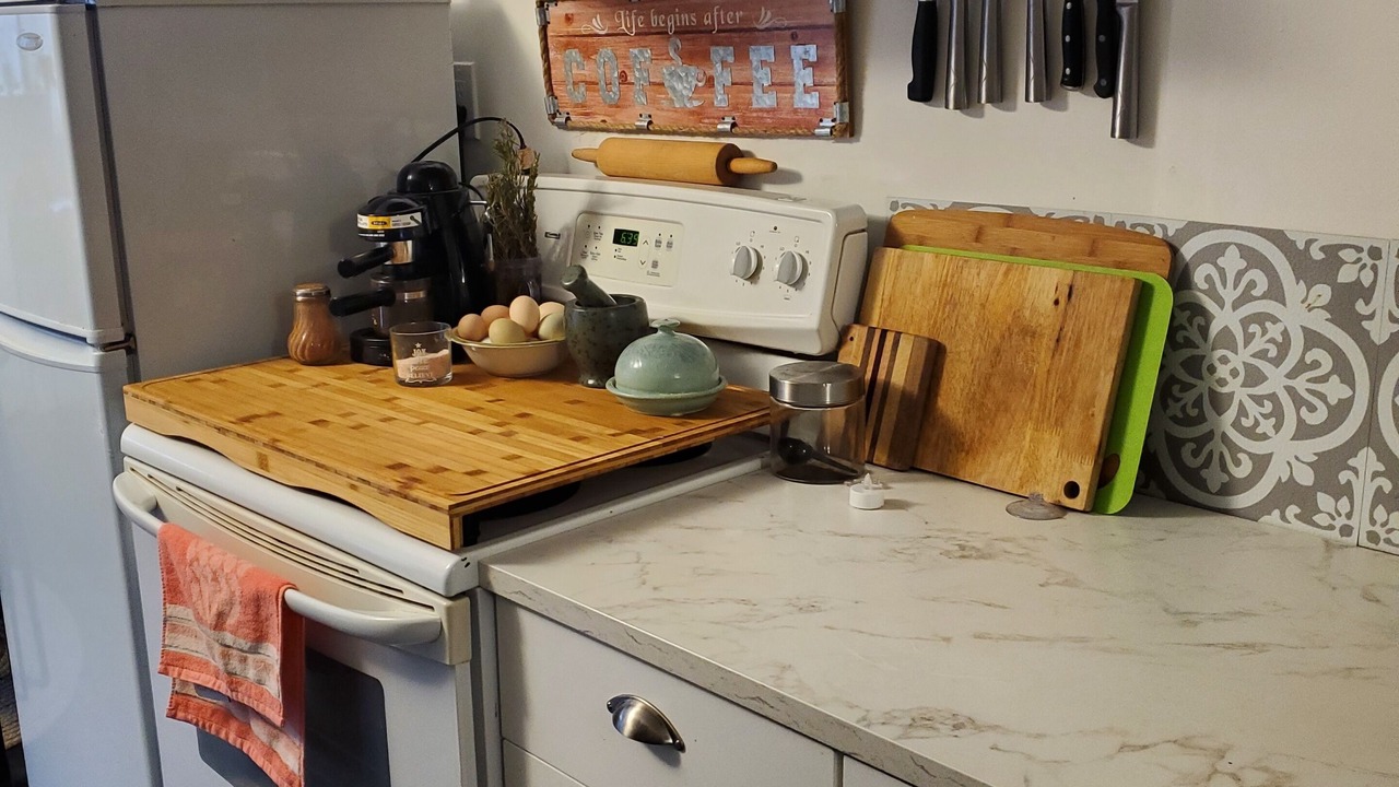 Photo of Kitchen in Lake Cowichan