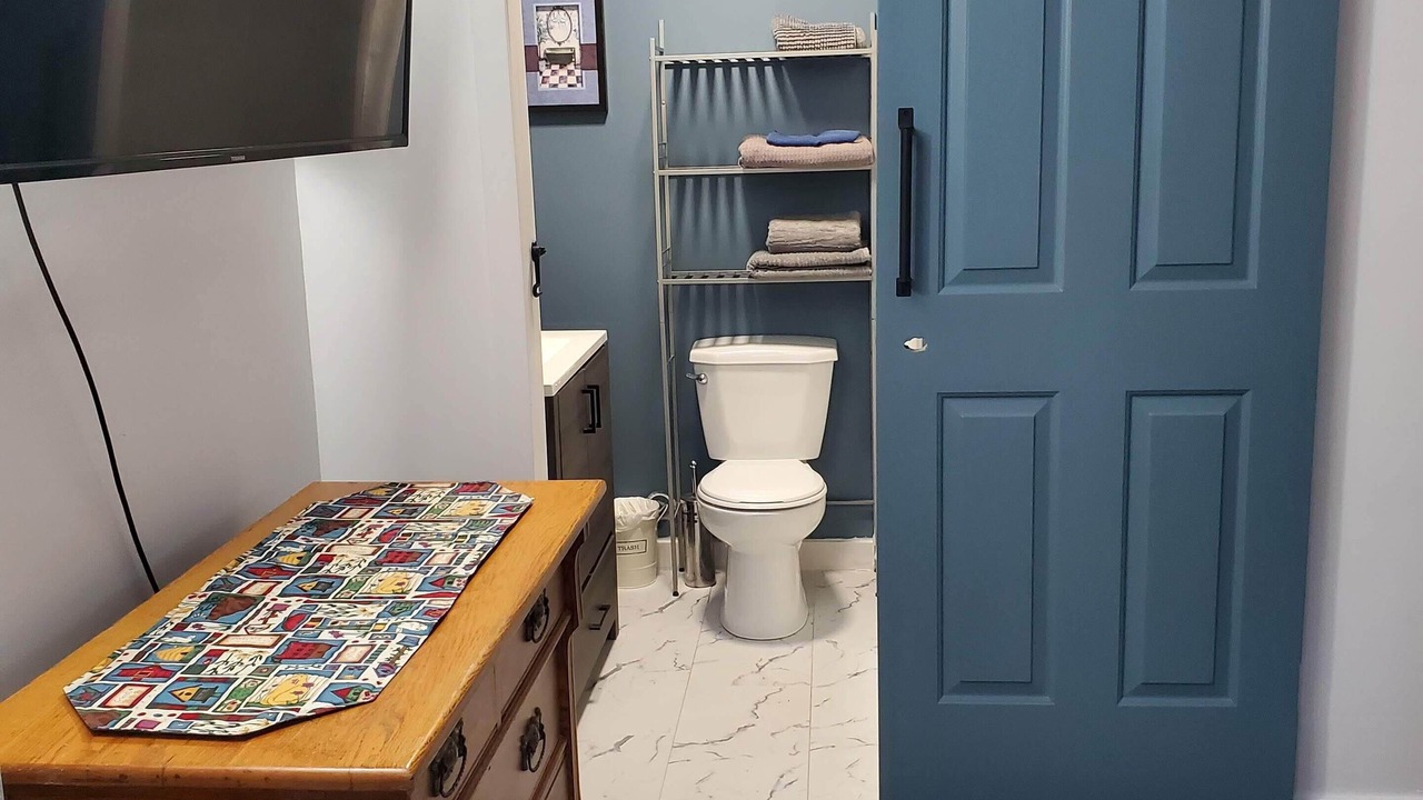 Photo of Bathroom in Lake Cowichan
