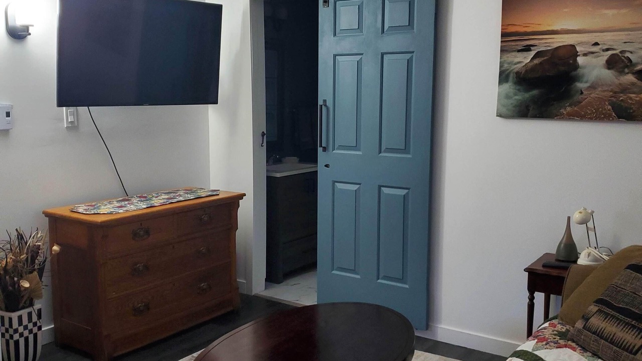 Photo of Livingroom in Lake Cowichan
