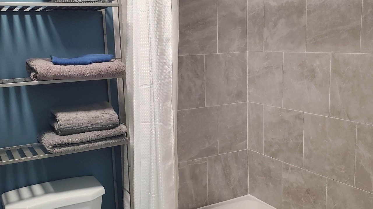 Photo of Bathroom in Lake Cowichan