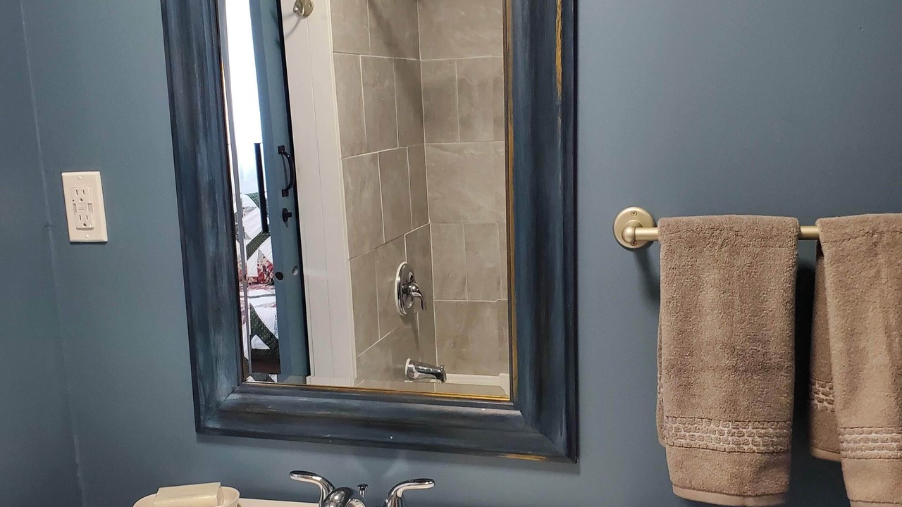 Photo of Bathroom in Lake Cowichan