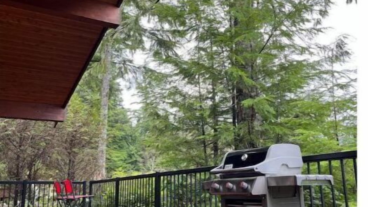Photo of Patio Balcony in Port Renfrew