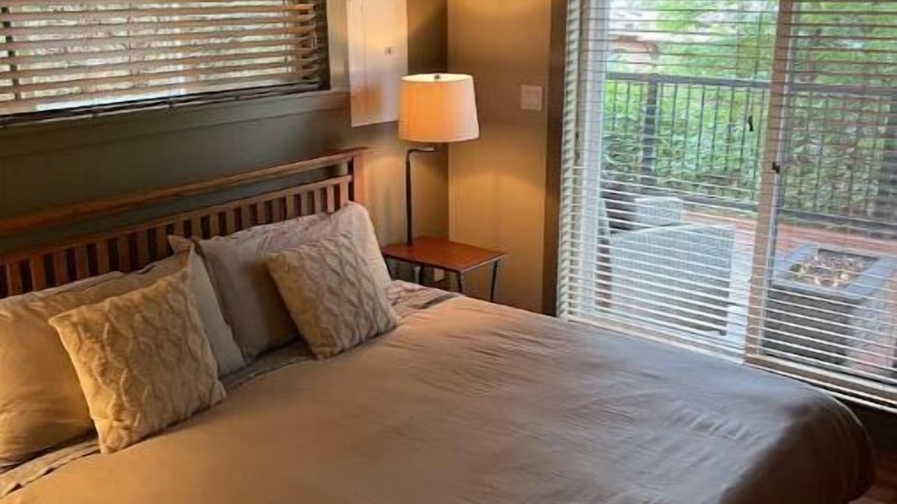 Photo of Bedroom in Port Renfrew