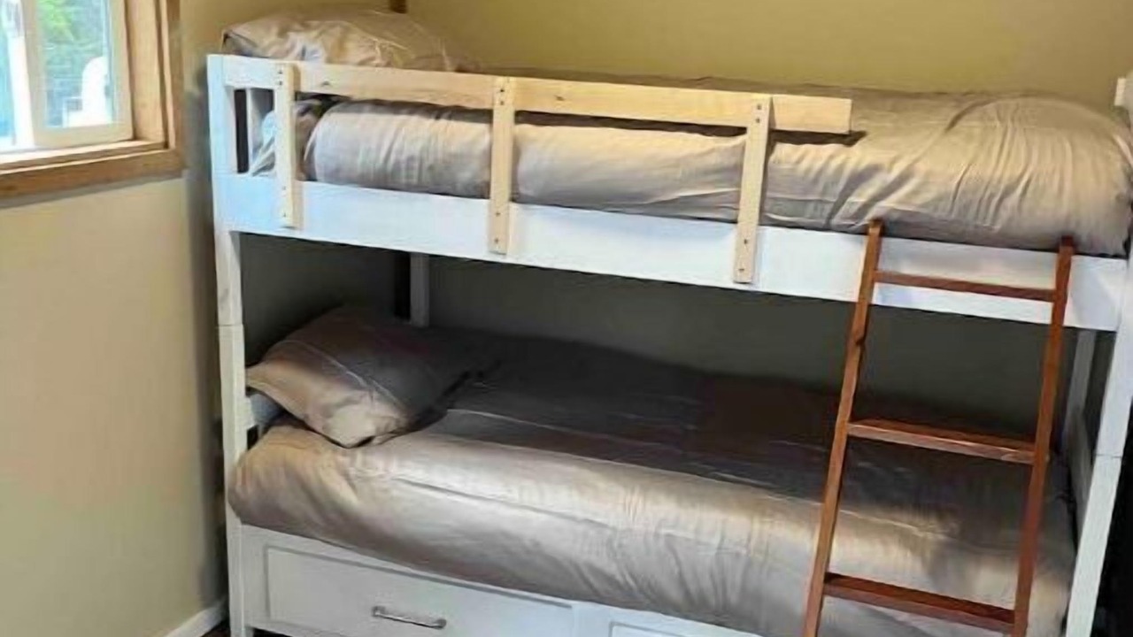 Photo of Bedroom in Port Renfrew