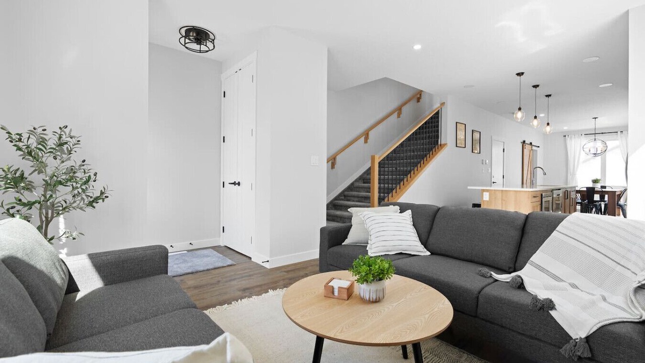 Photo of Livingroom in Jasper Place