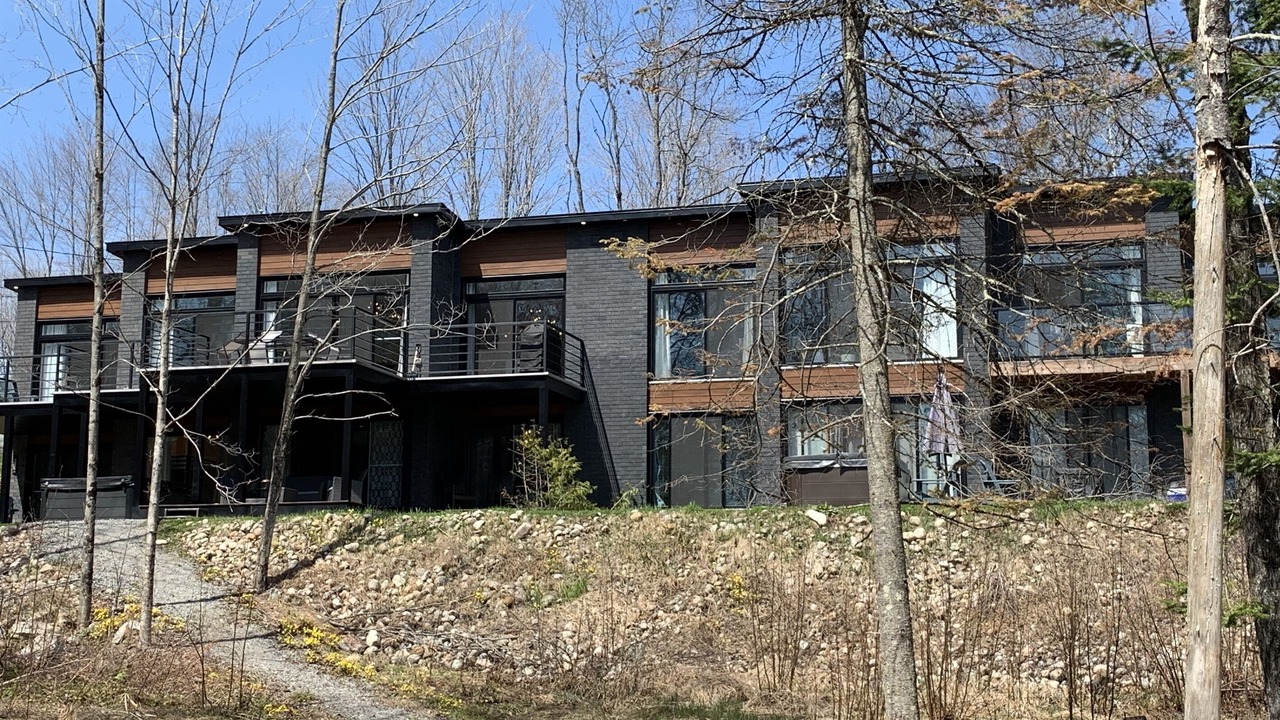 Photo of Outdoor in Val-des-Monts