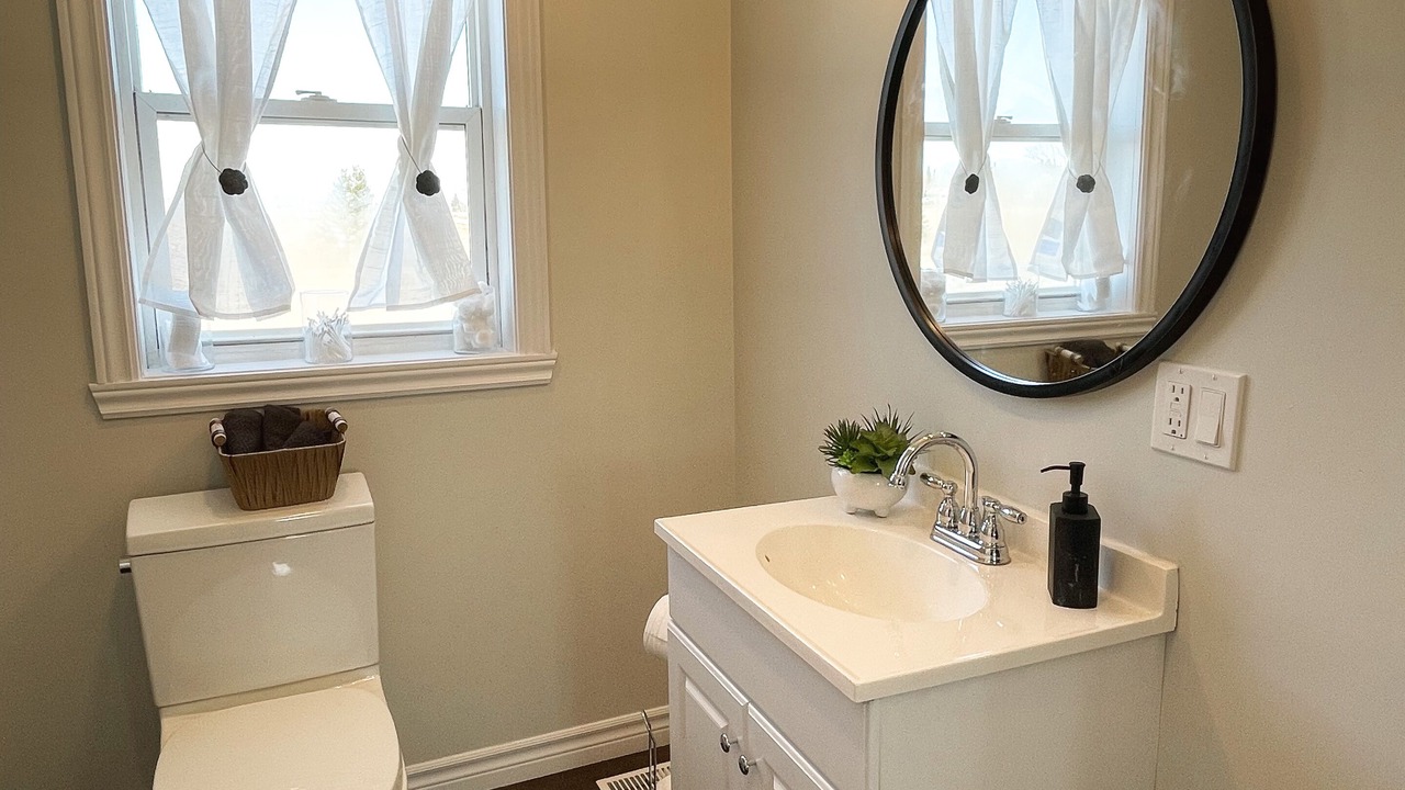 Photo of Bathroom in High Bank