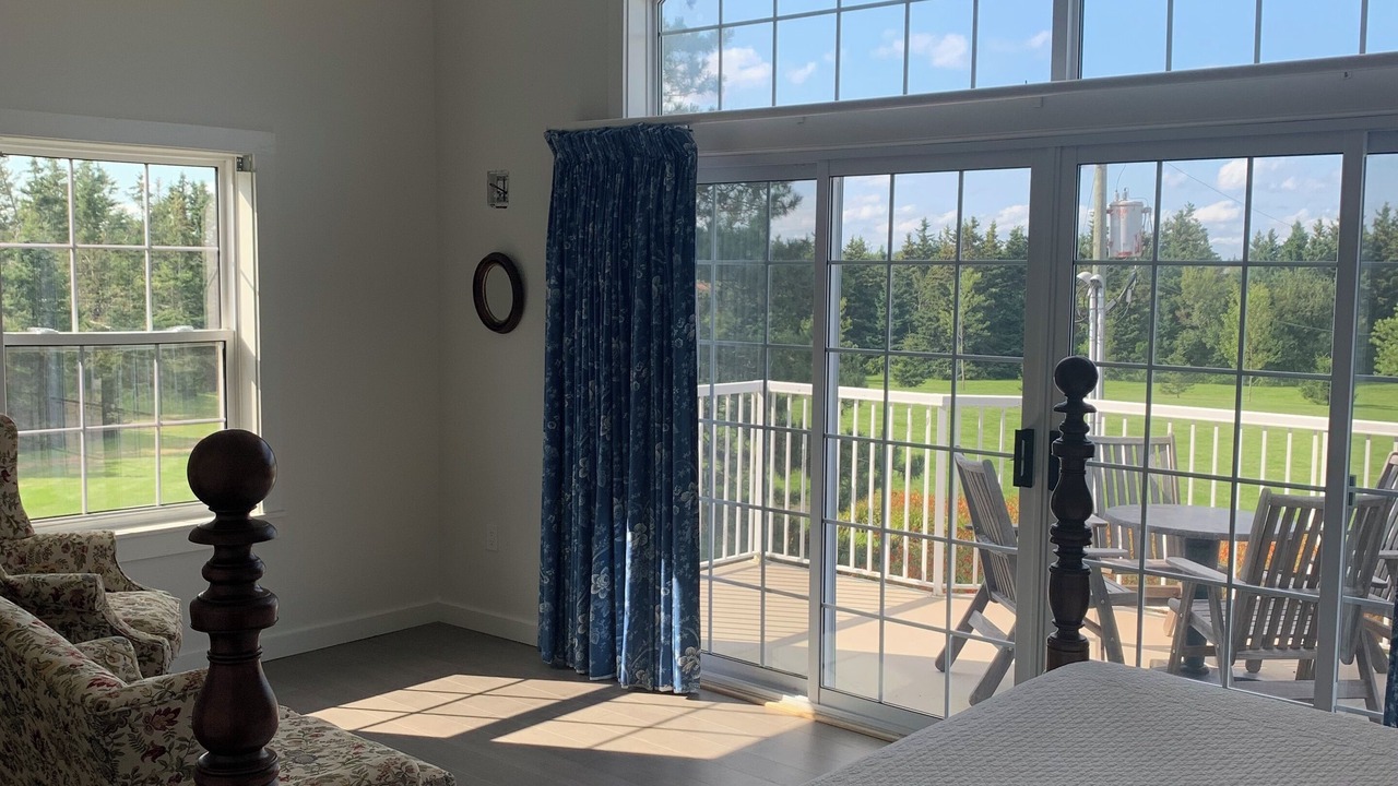 Photo of Patio Balcony in Little Pond