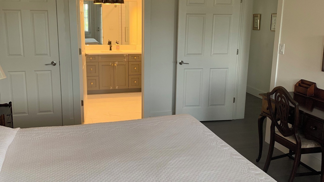 Photo of Bathroom in Little Pond