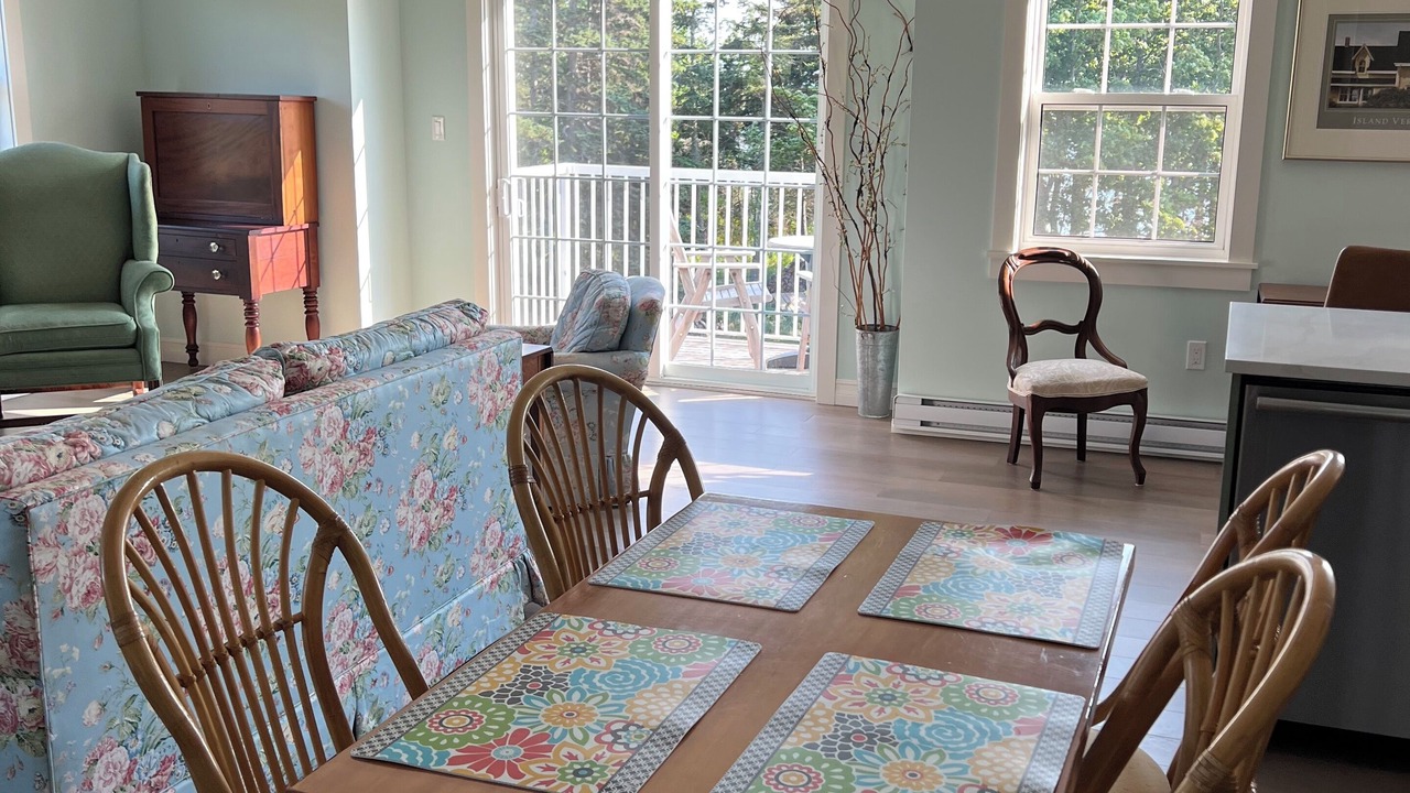 Photo of Patio Balcony in Little Pond