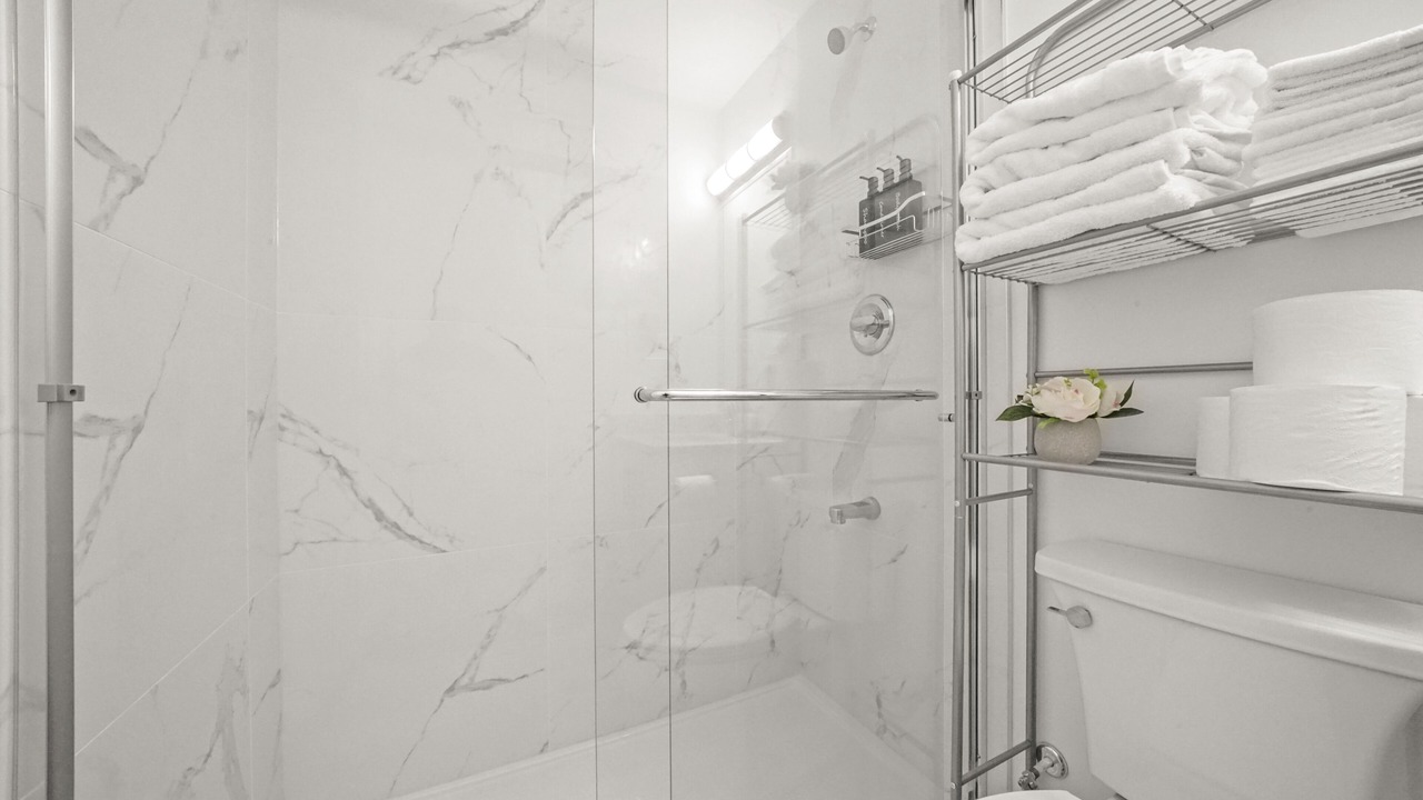 Photo of Bathroom in Renfrew-Collingwood