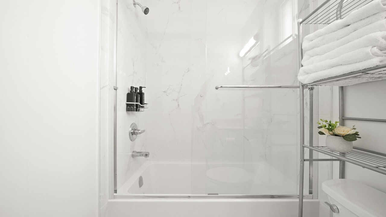 Photo of Bathroom in Renfrew-Collingwood