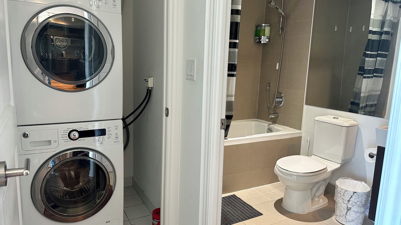 Photo of Bathroom in Bay Cloverhill
