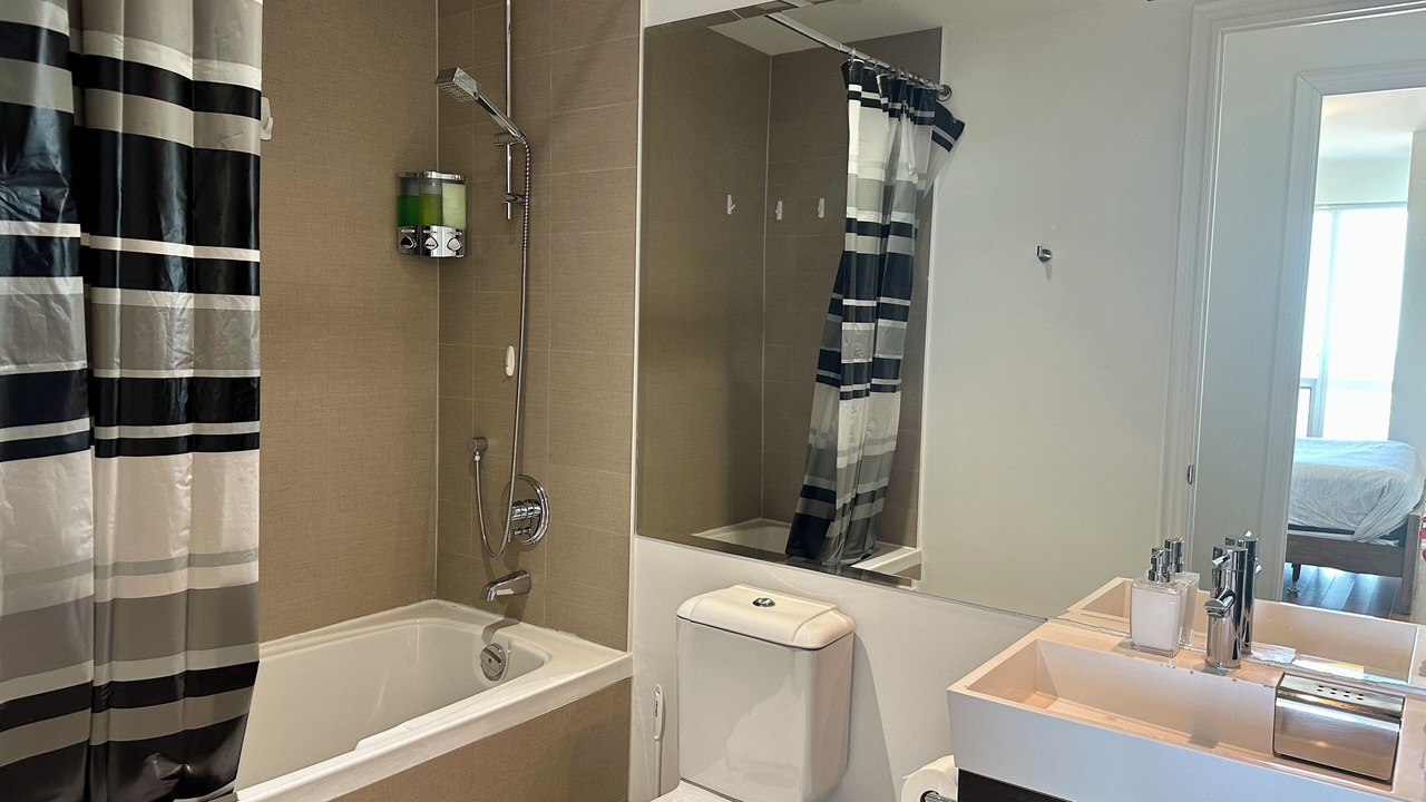Photo of Bathroom in Bay Cloverhill