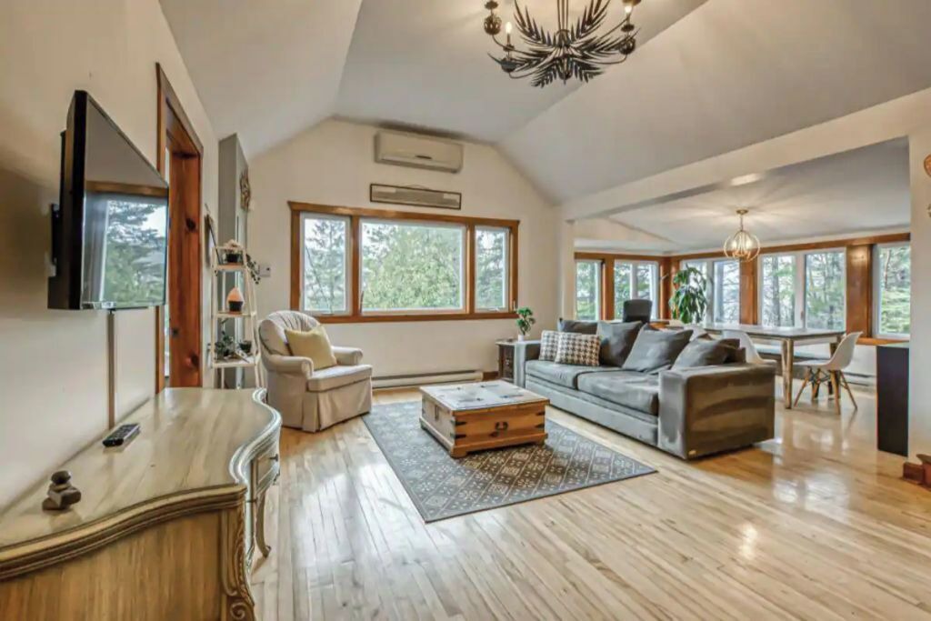 Photo of Livingroom in Sainte-Agathe-des-Monts