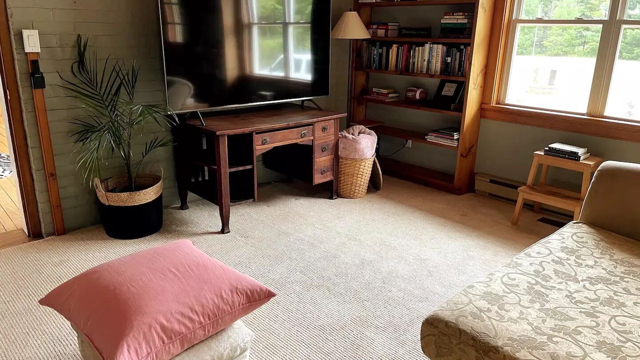 Photo of Livingroom in Caledon