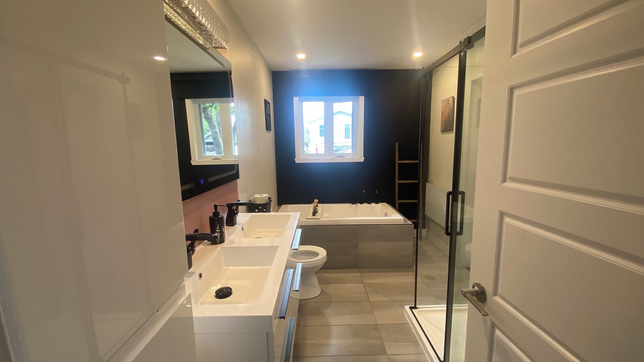 Photo of Bathroom in Saint Constant