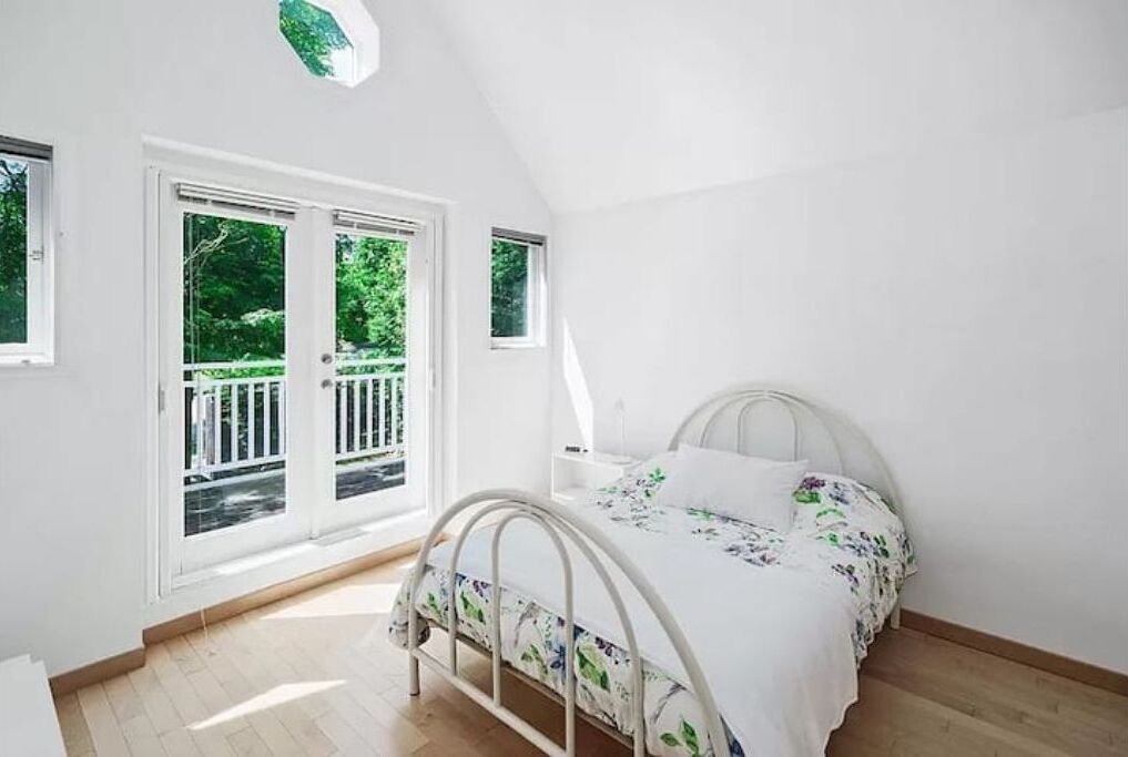 Photo of Bedroom in West Point Grey