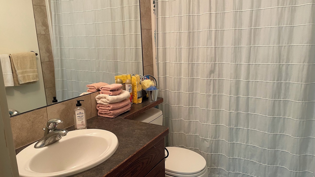 Photo of Bathroom in Sylvan Lake