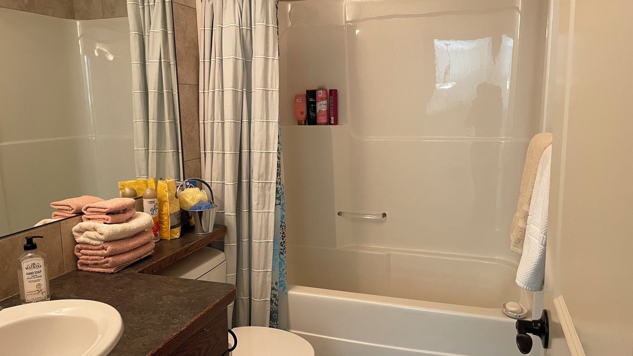 Photo of Bathroom in Sylvan Lake