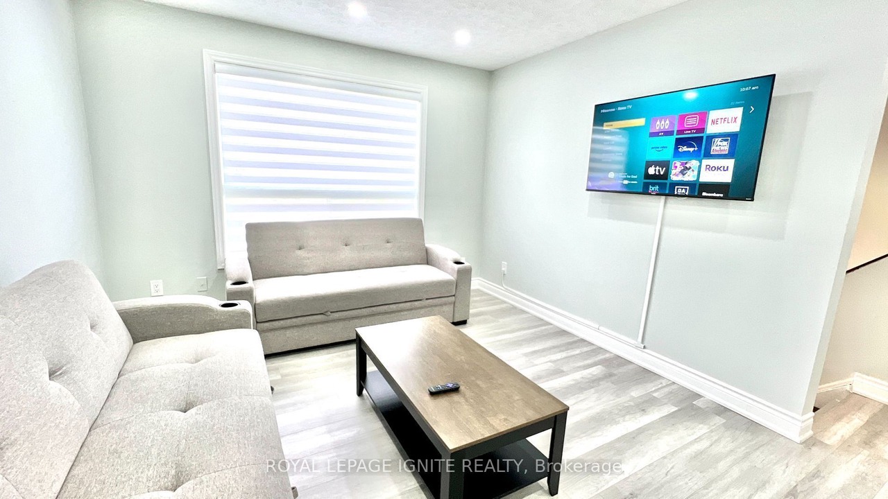 Photo of Livingroom in Wiarton