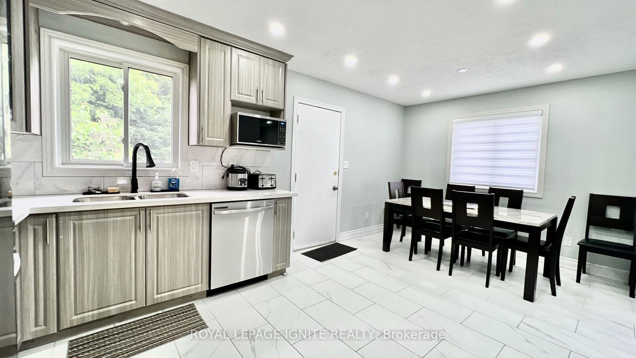 Photo of Kitchen in Wiarton