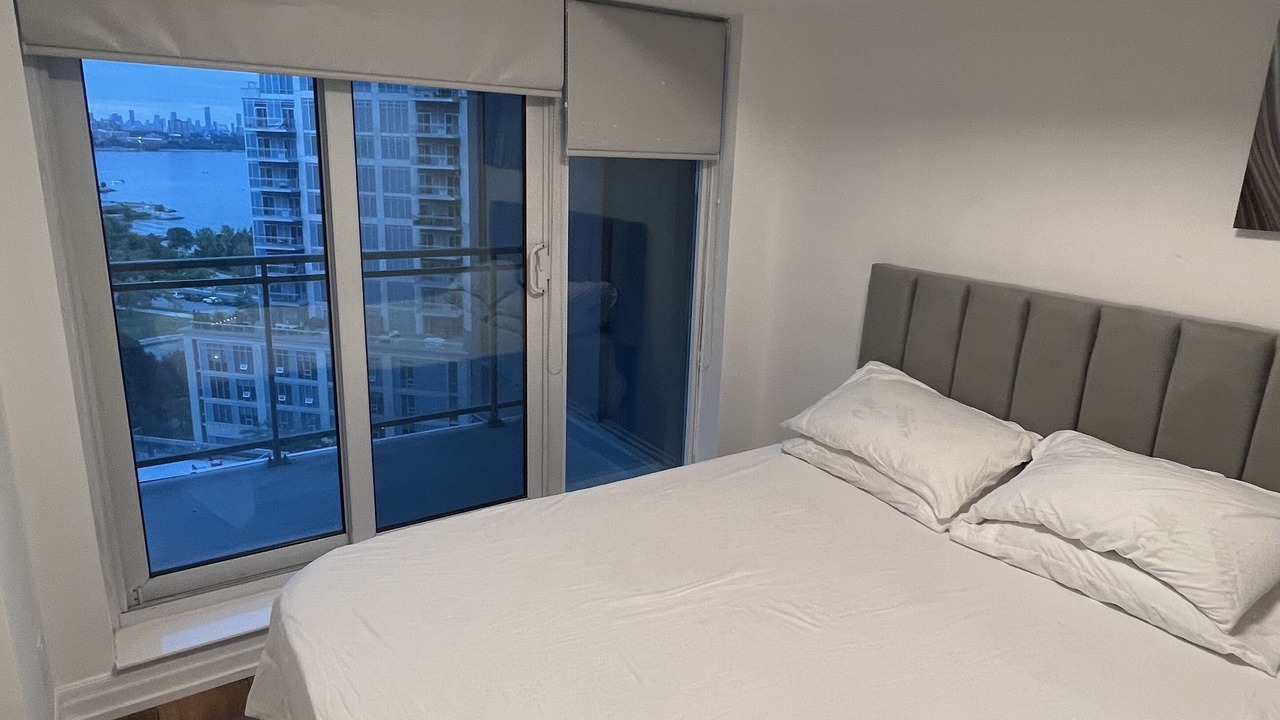 Photo of Bedroom in Humber Bay
