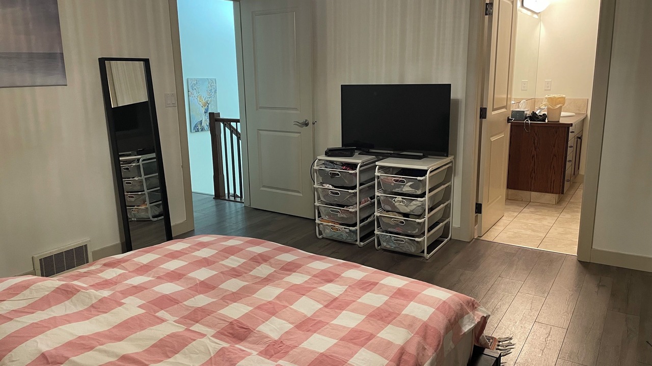 Photo of Bedroom in Sylvan Lake