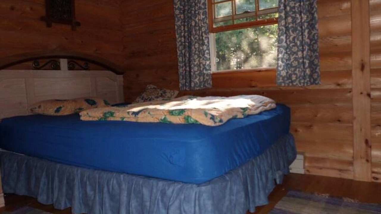 Photo of Bedroom in West Bay