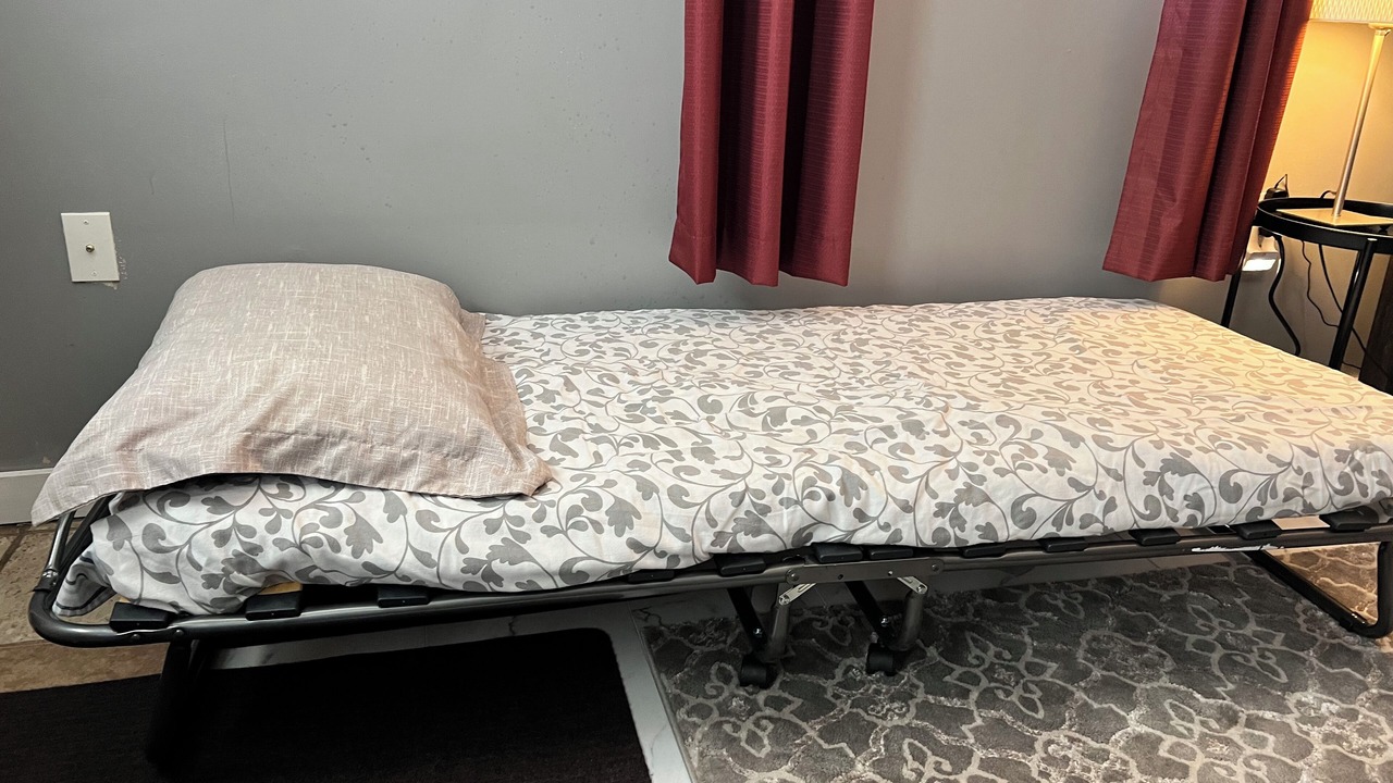 Photo of Bedroom in Port Alberni