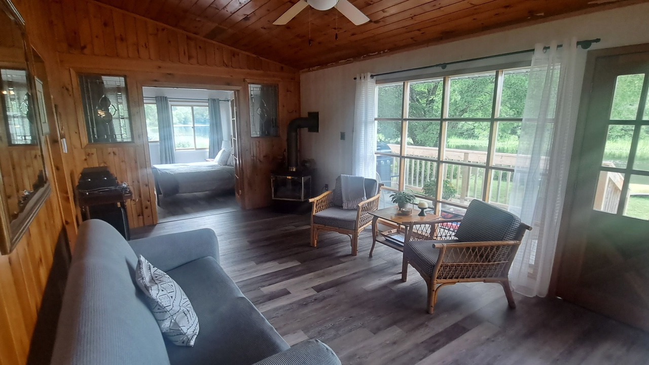 Photo of Livingroom in Ryerson