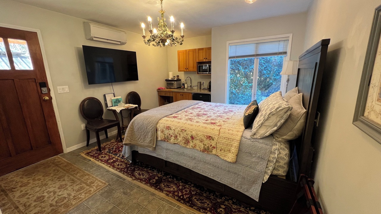 Photo of Bedroom in North Saanich