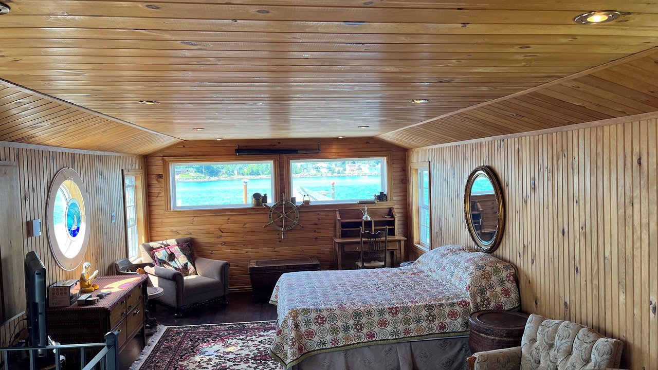 Photo of Bedroom in Bay Roberts