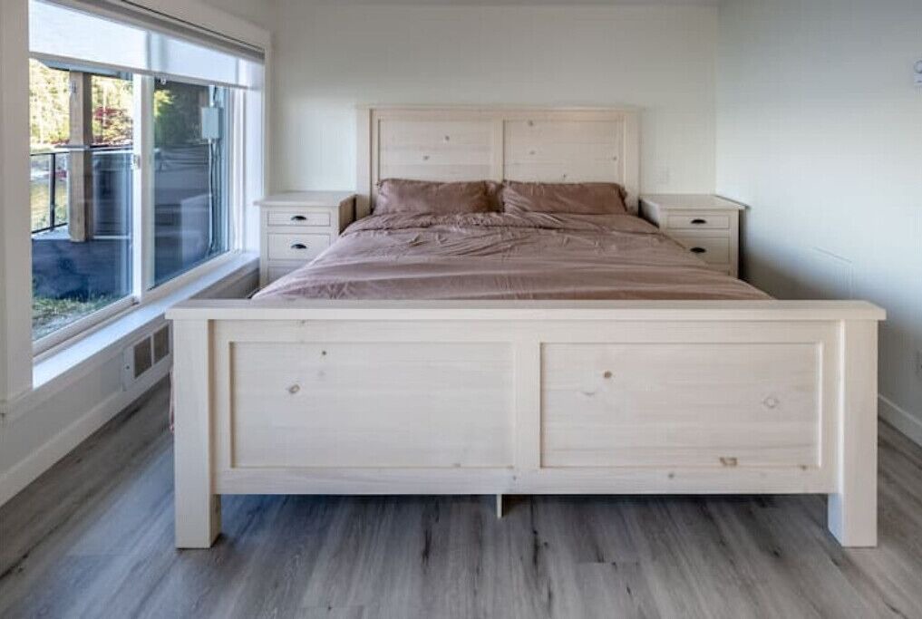 Photo of Bedroom in Chemainus