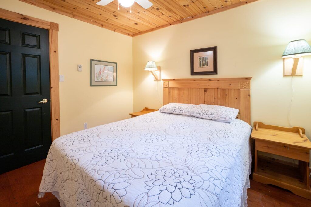 Photo of Bedroom in Bracebridge