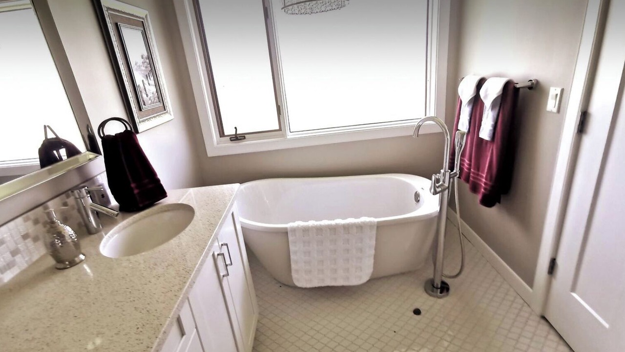 Photo of Bathroom in Mountain View