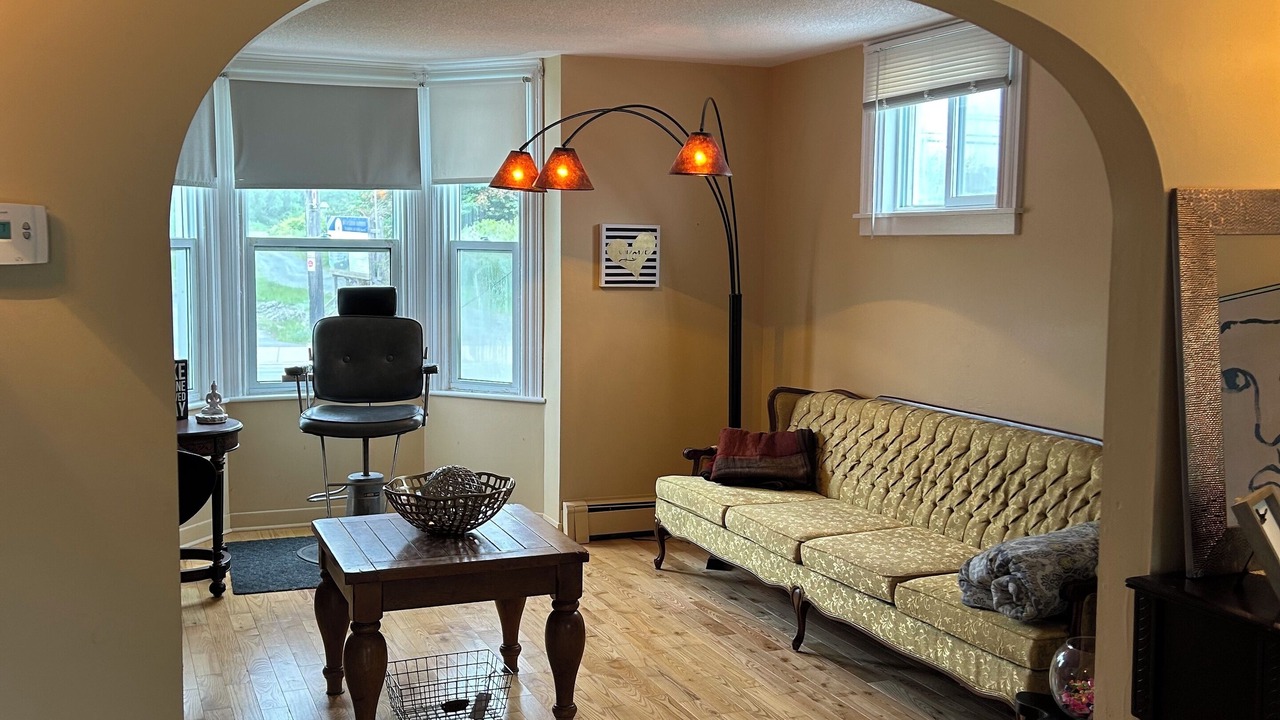 Photo of Livingroom in Eastern Passage
