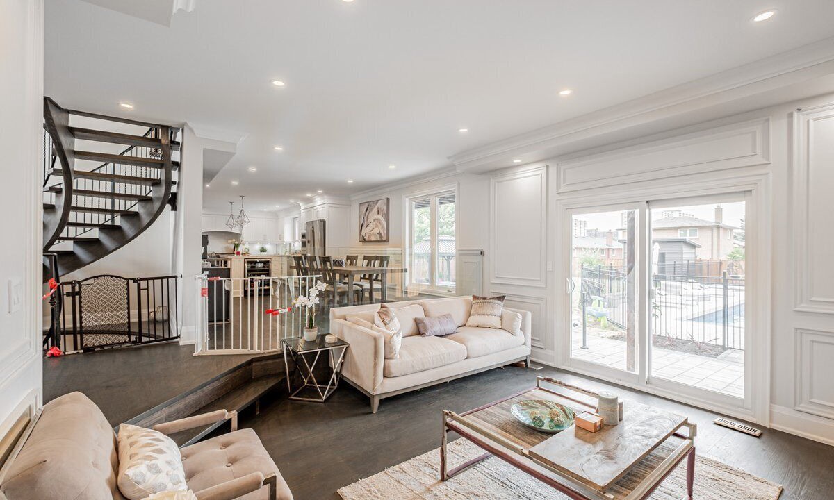 Photo of Livingroom in Kingsview Village