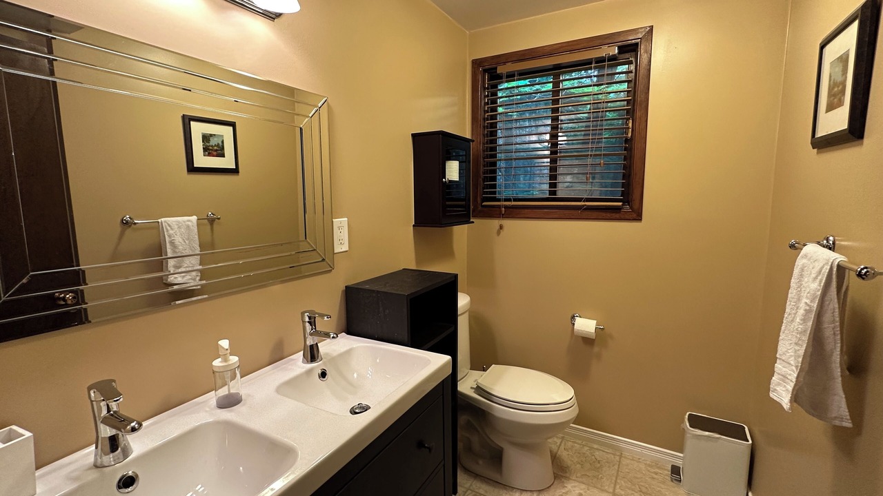 Photo of Bathroom in Algonquin Highlands