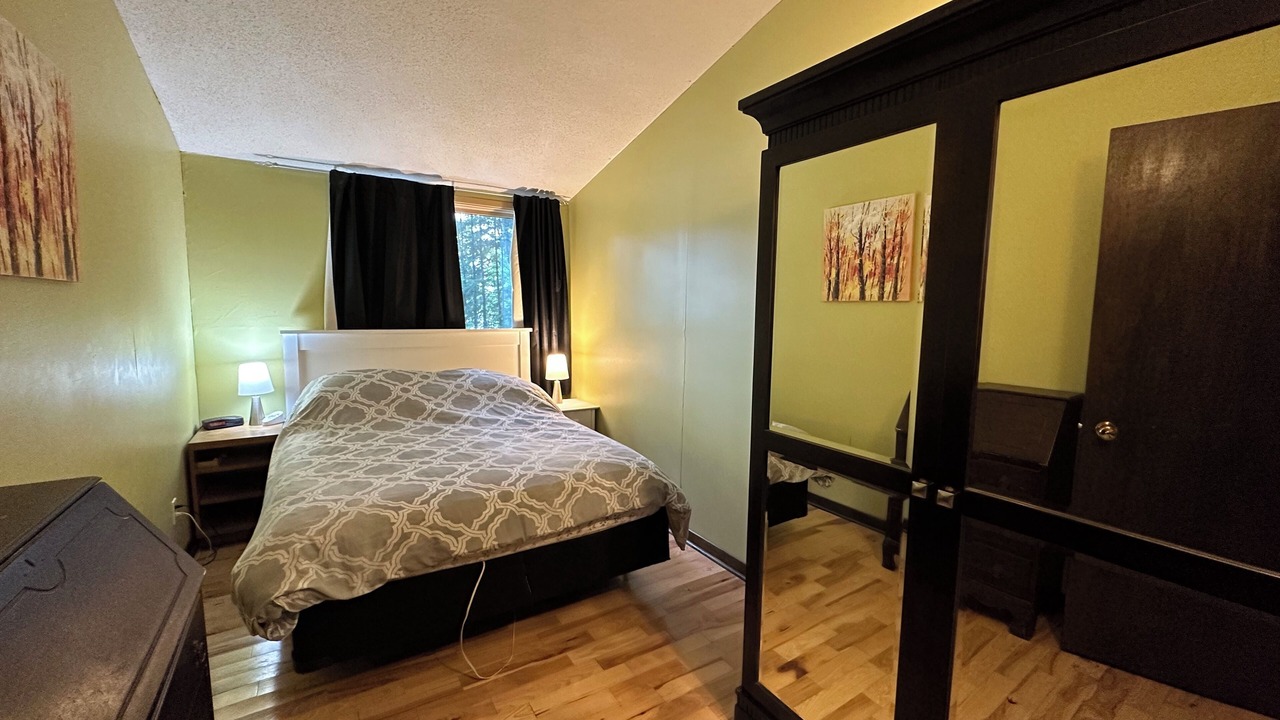 Photo of Bedroom in Algonquin Highlands