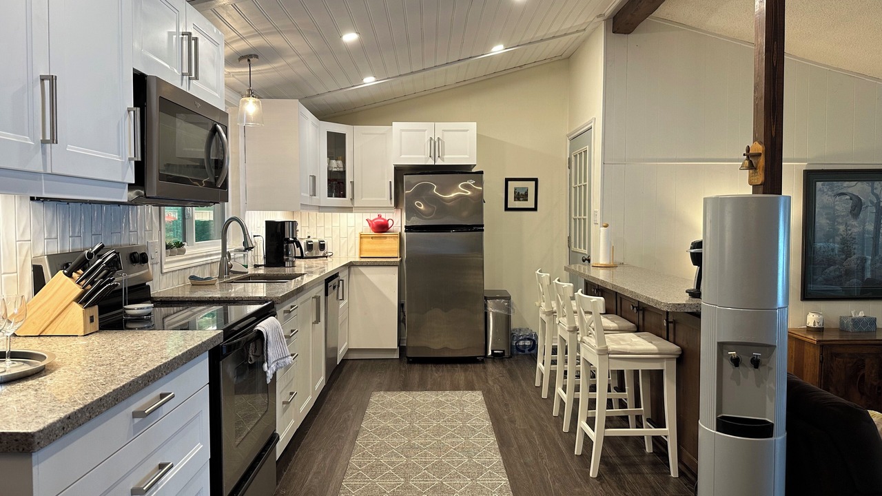 Photo of Kitchen in Algonquin Highlands