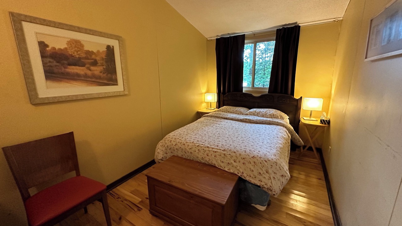 Photo of Bedroom in Algonquin Highlands