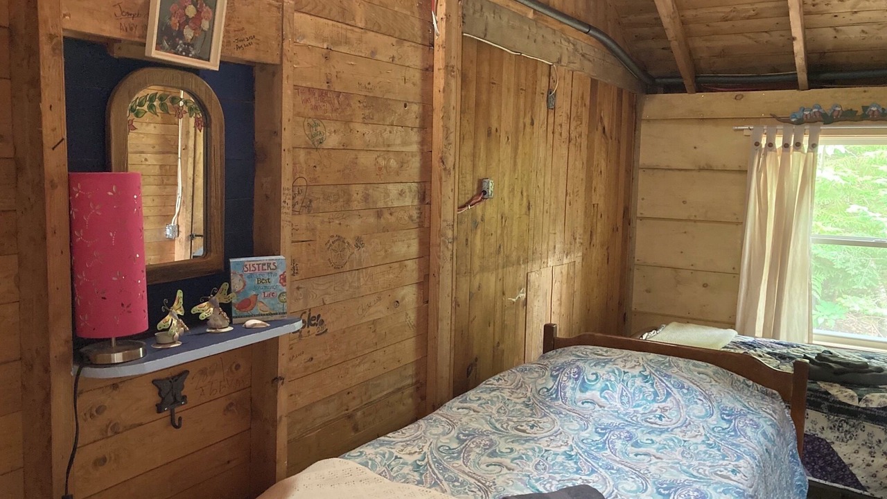 Photo of Bedroom in Summerville Centre